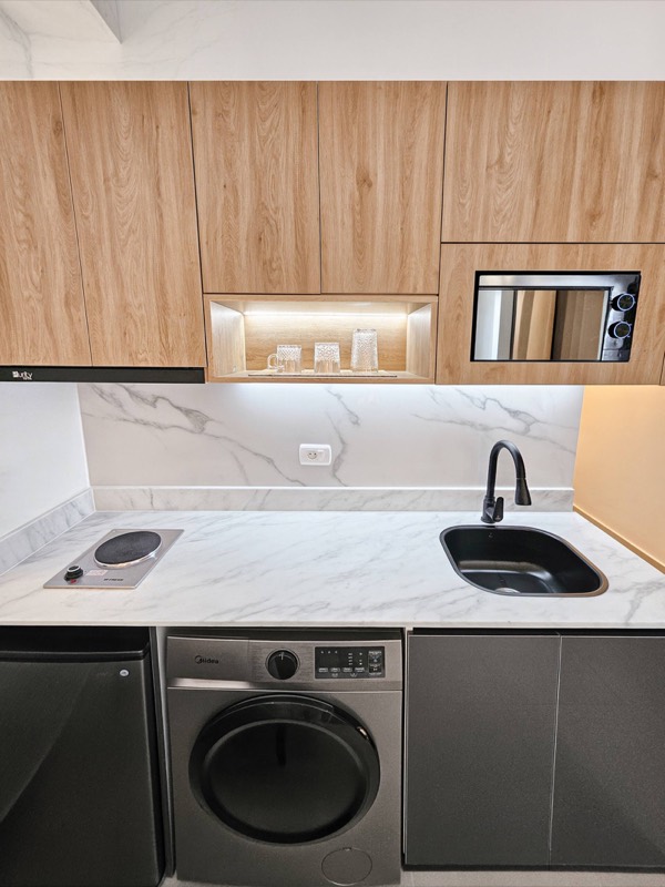 Kitchen with washing machine