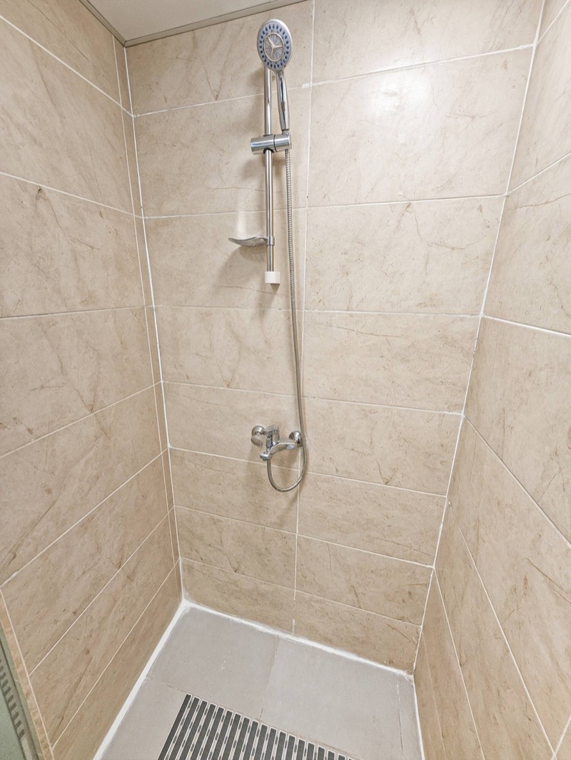 Walk-in shower
